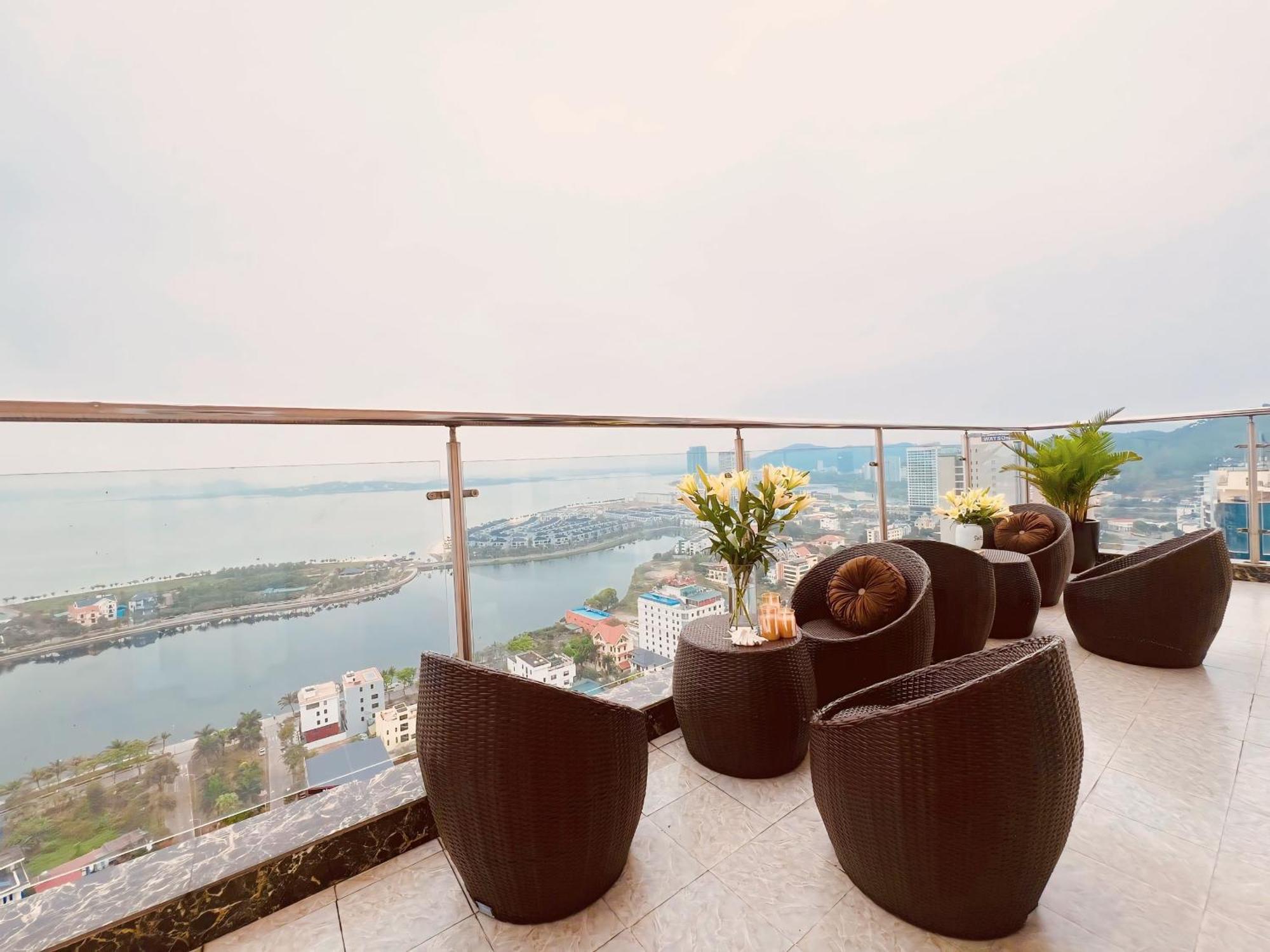 Homestay Ha Long Luxury Exterior photo